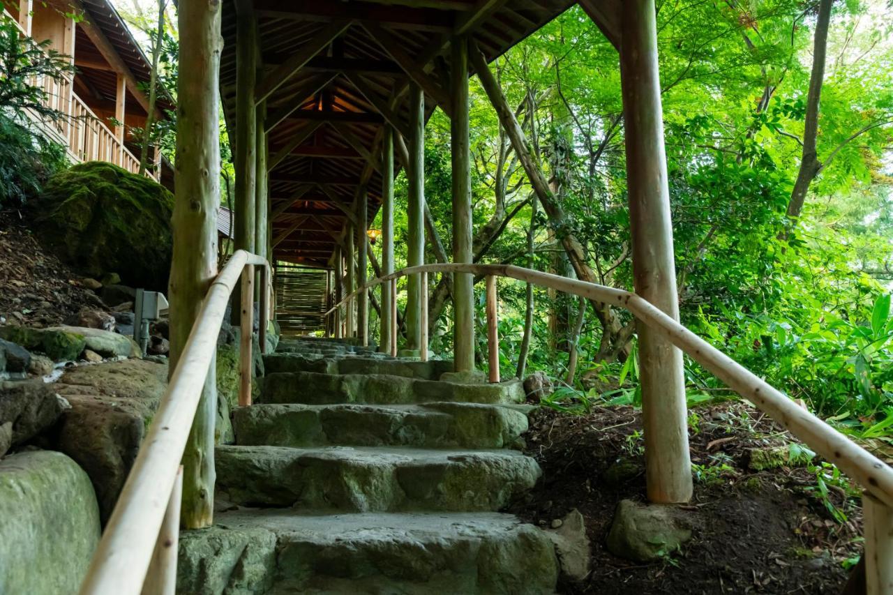Ryokan Yamanaka Onsen Hanatsubaki Kaga (Ishikawa)