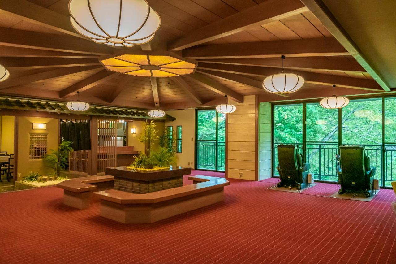 Yamanaka Onsen Hanatsubaki 4*