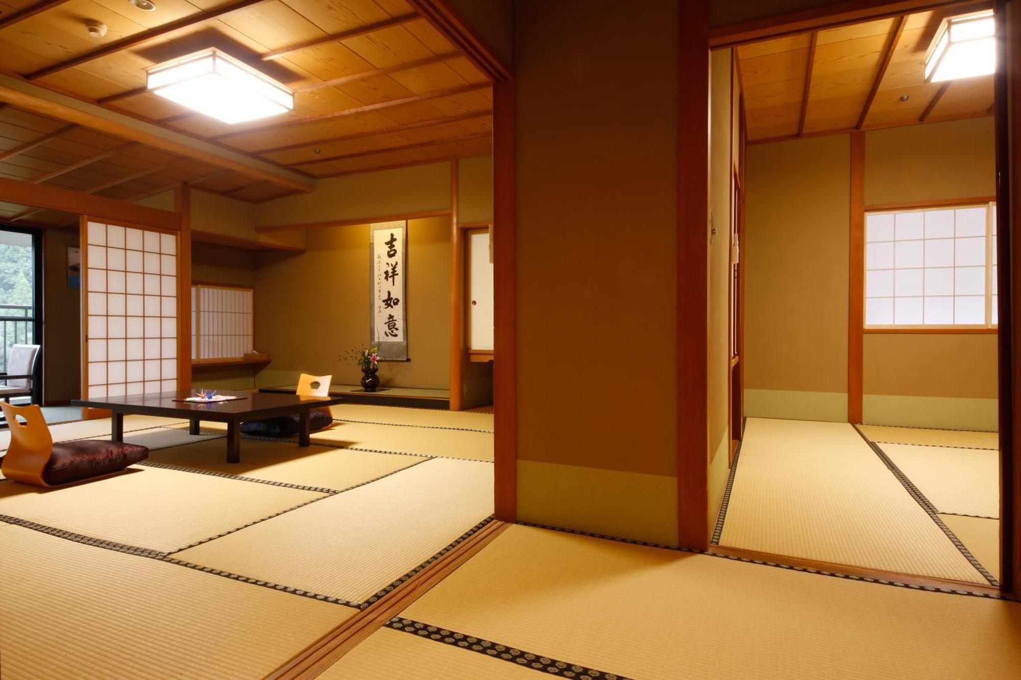 Ryokan Yamanaka Onsen Hanatsubaki Kaga (Ishikawa)